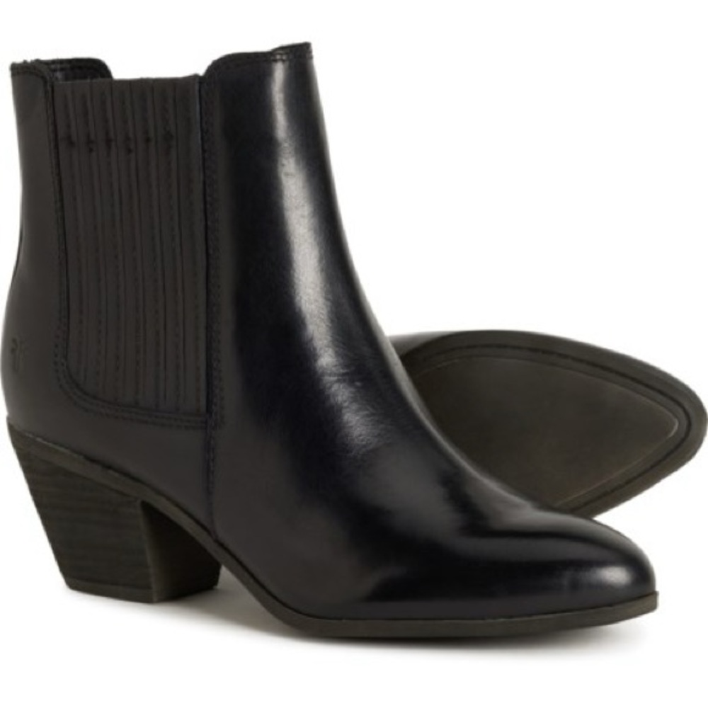 NWT Frye Sandra Chelsea Black Leather Block Heel Western Ankle Boot Size 8